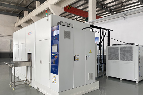 全封閉金屬零部件清洗機的溶劑的種類